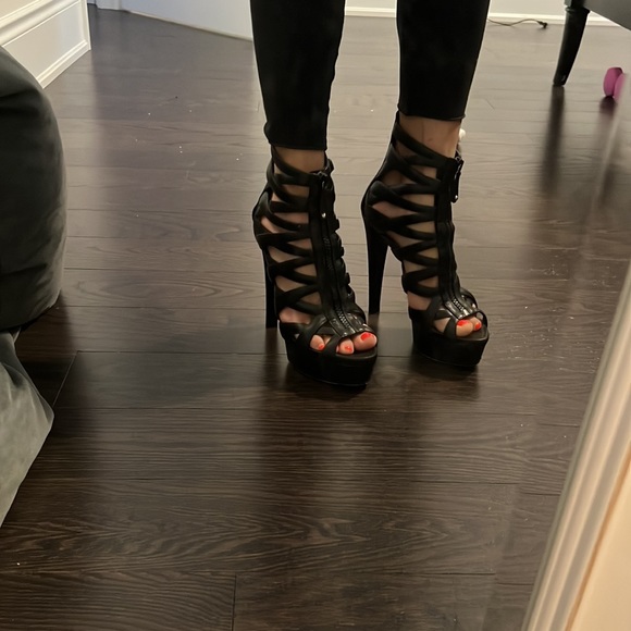 Gucci heels - Picture 10 of 11